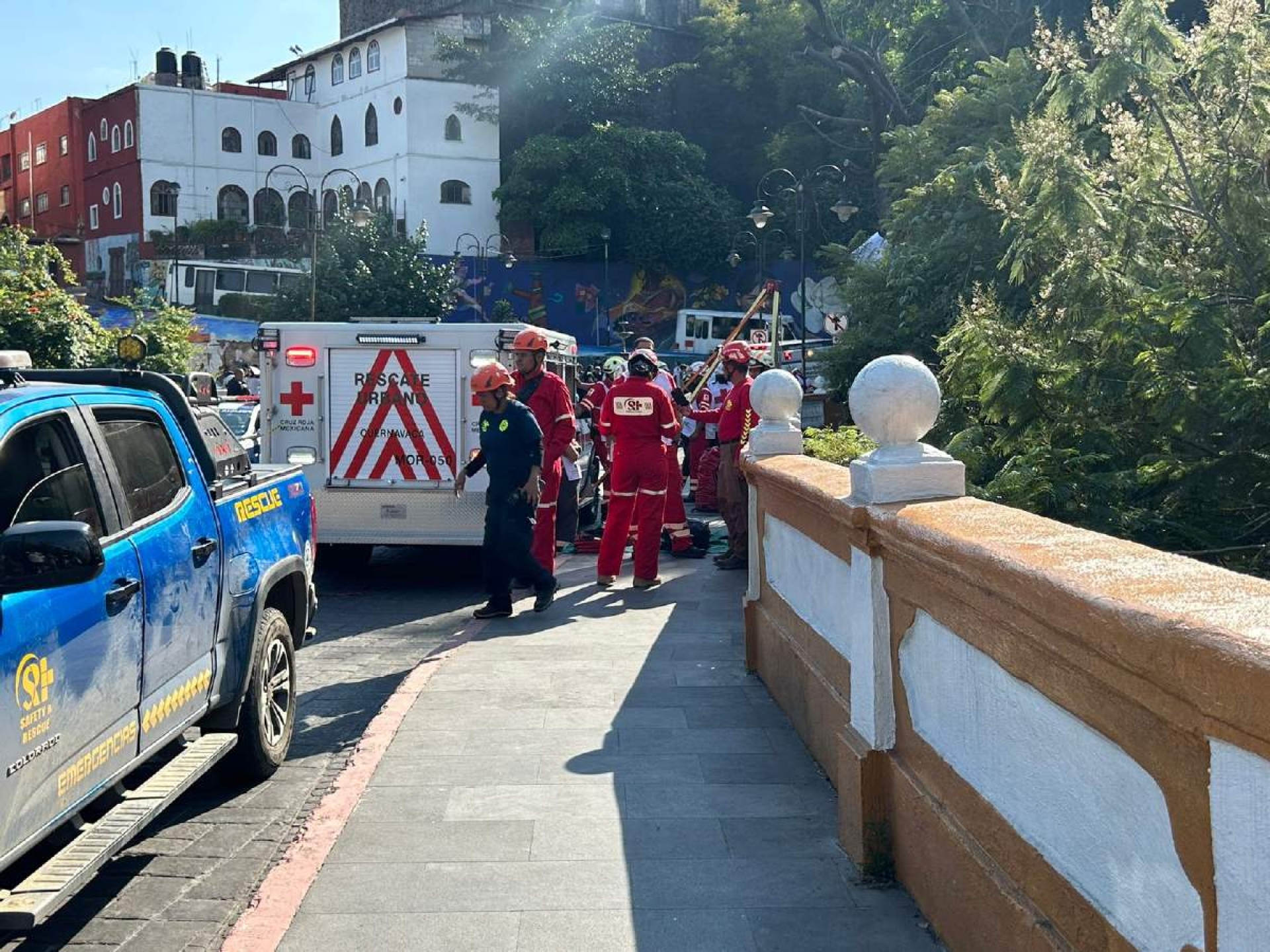 Encuentran un cadáver en la barranca 'Amanalco'