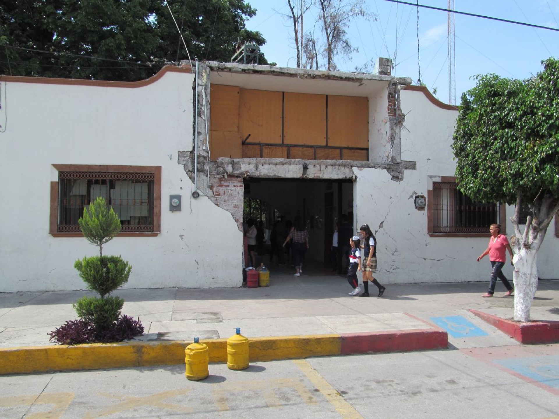 Anuncia Zacatepec cierre de áreas municipales