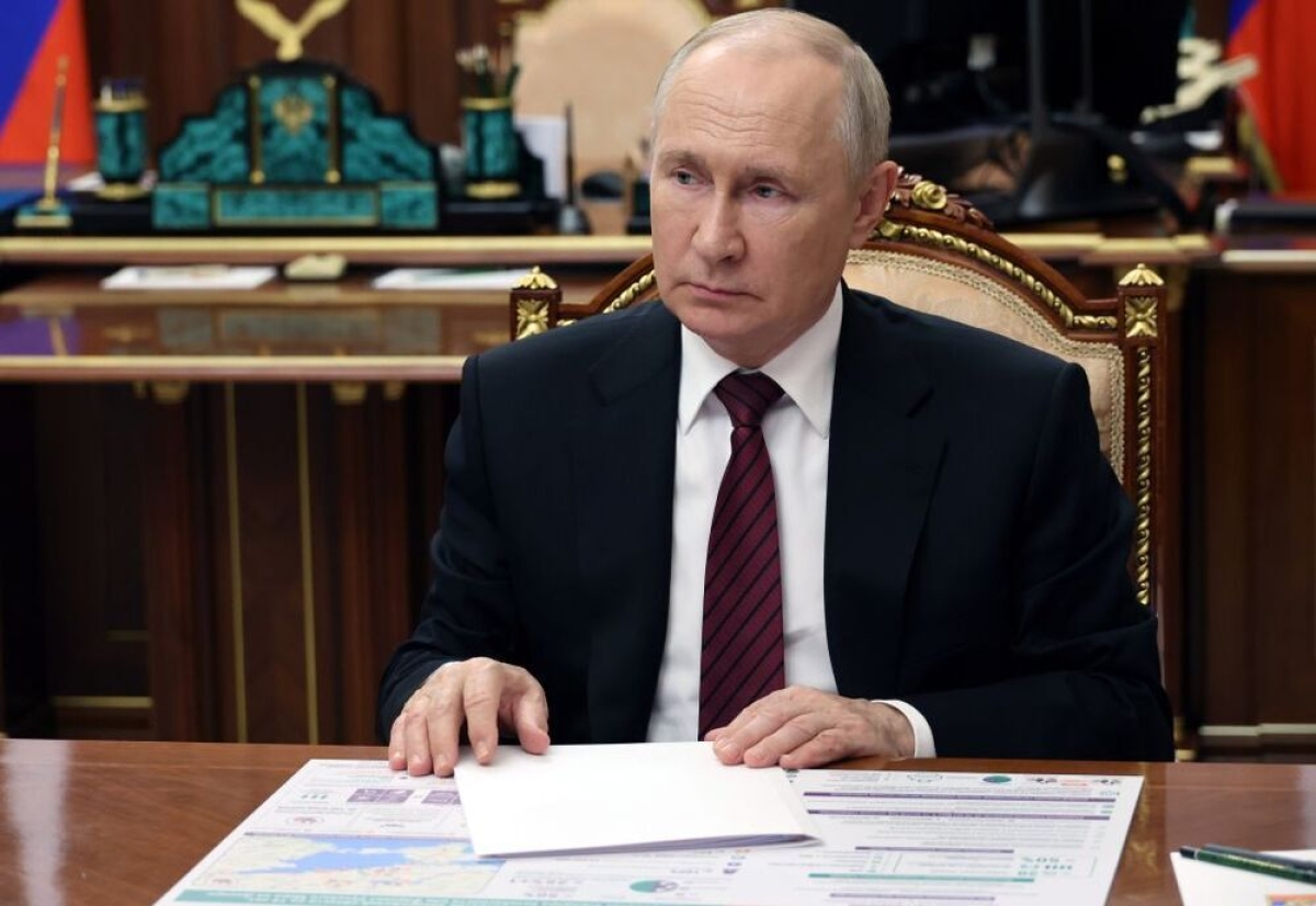 Putin afirma que la invasión de Ucrania busca poner fin a la guerra iniciada por Occidente