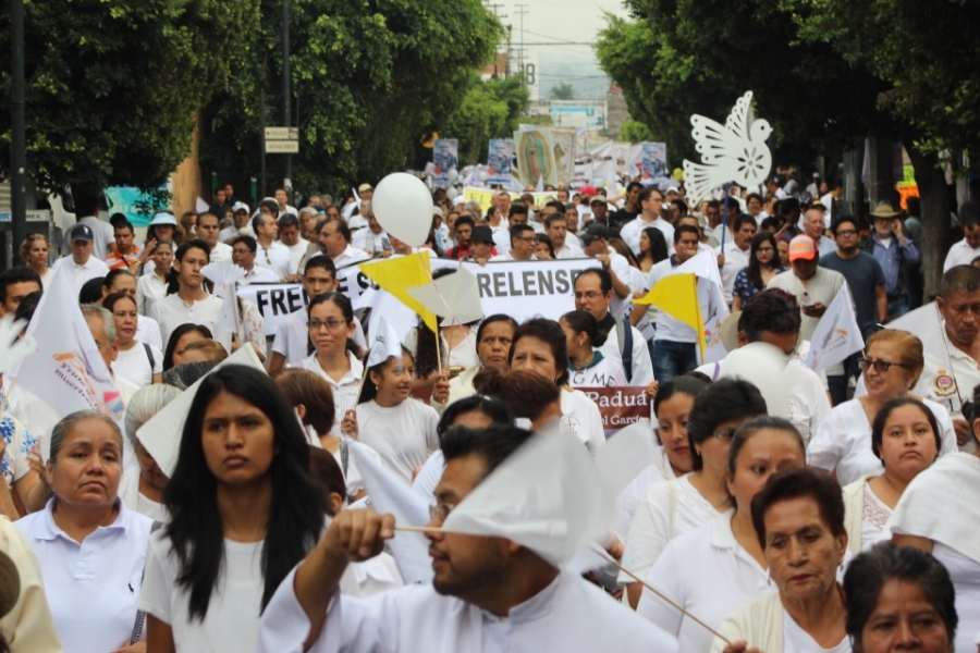 Paz y seguridad, clamor de miles de morelenses a Graco