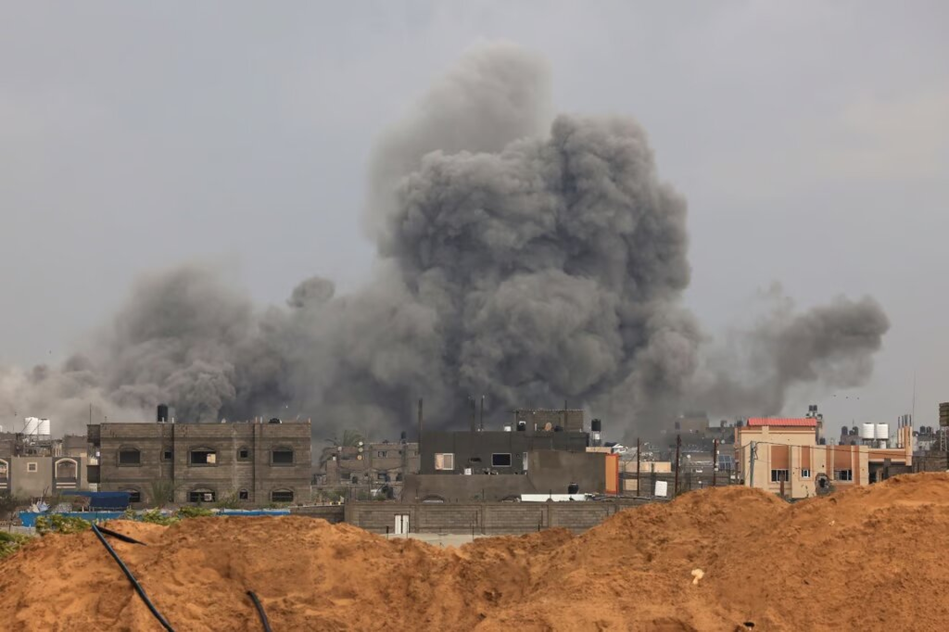 Irak advierte a Estados Unidos 'repercusiones desastrosas' tras bombardeos