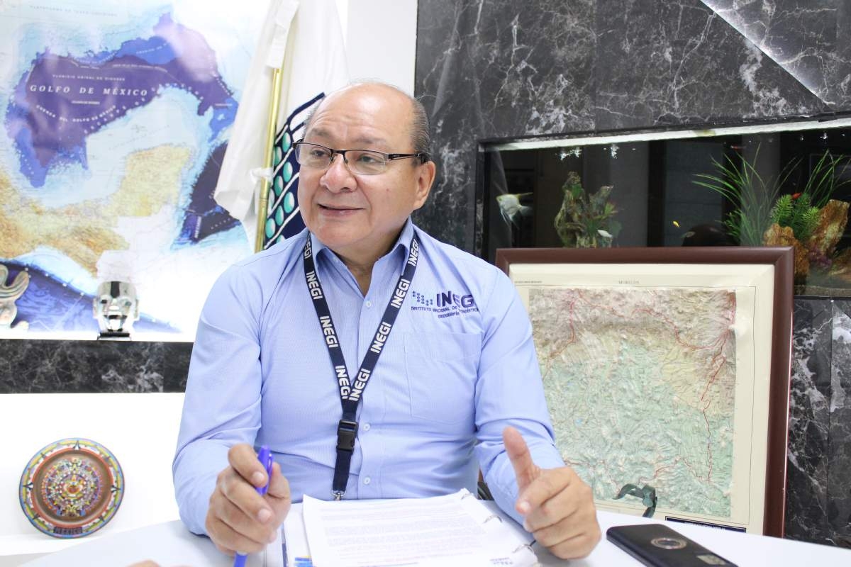 La Policía custodia a los encuestadores del Inegi