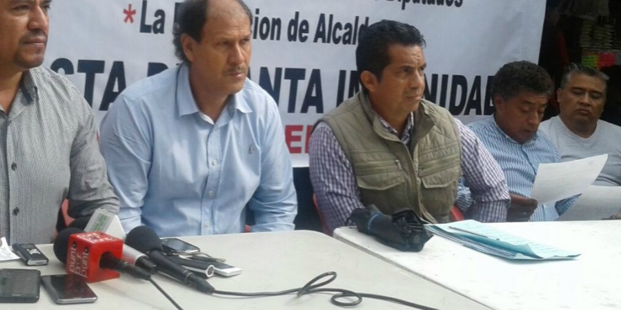 Anuncian comerciantes del ALM y transportistas conformación de alianza para realizar acciones sociales