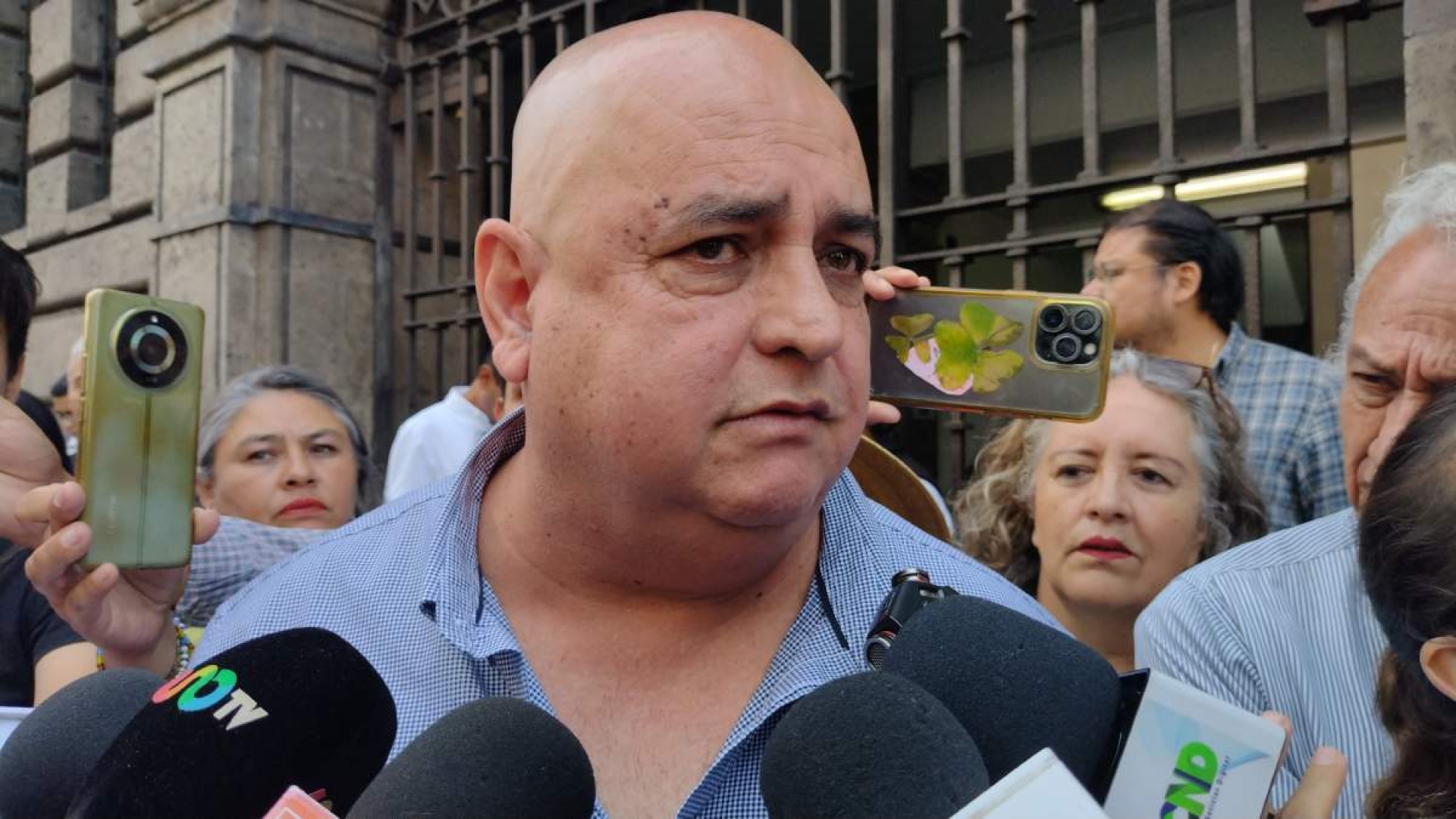 No habrá aumento al pasaje, reitera secretario