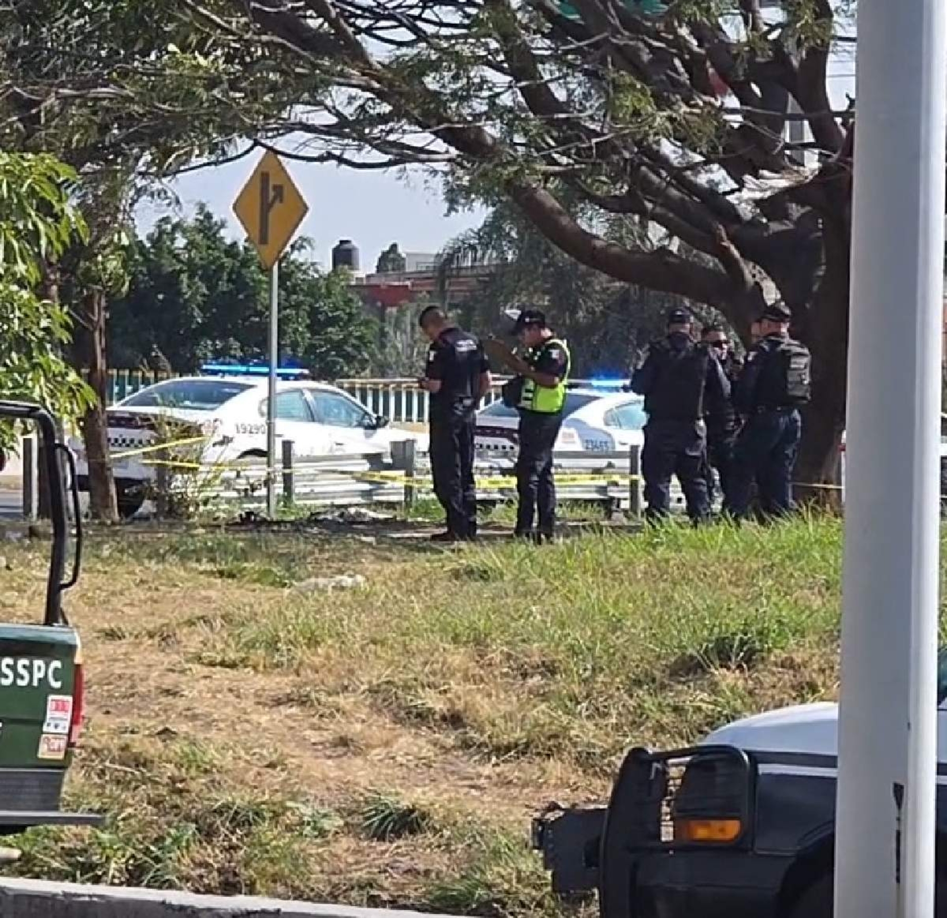 Hallan un cadáver calcinado junto al Paso Exprés