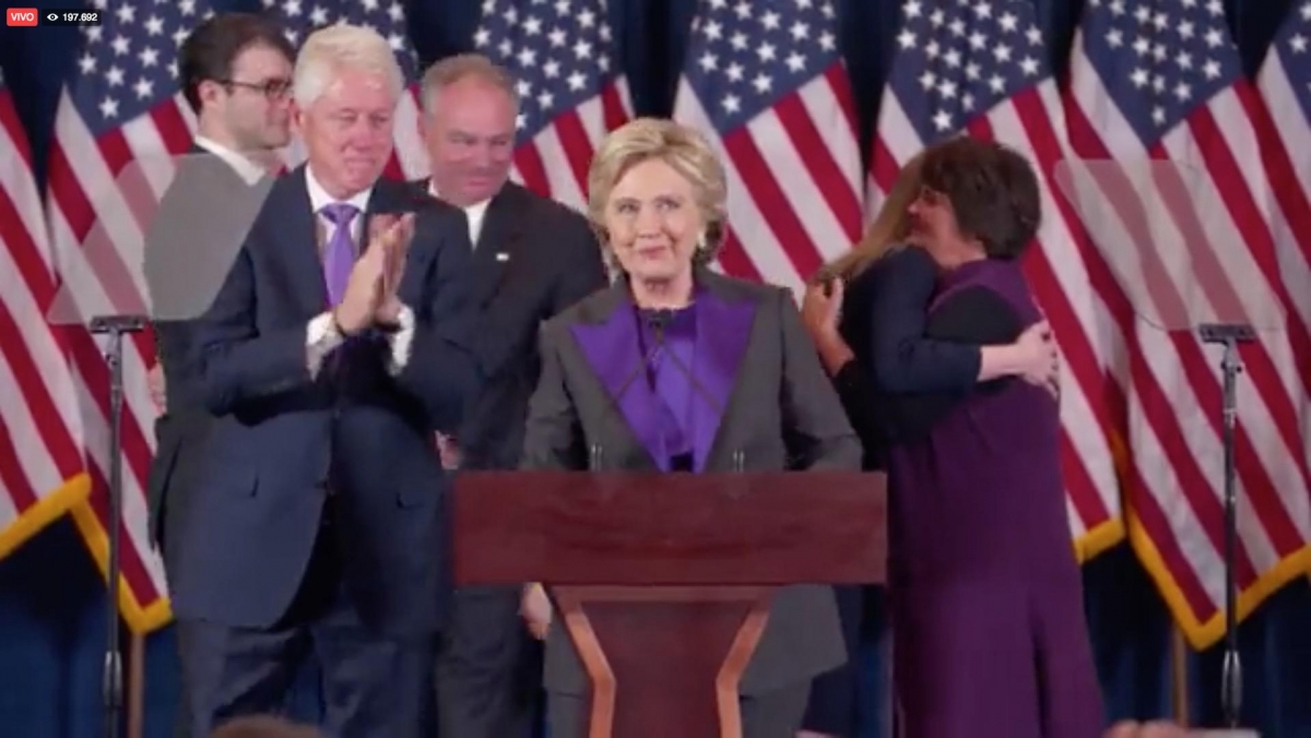Hillary Clinton da su primer discurso tras las elecciones en EU
