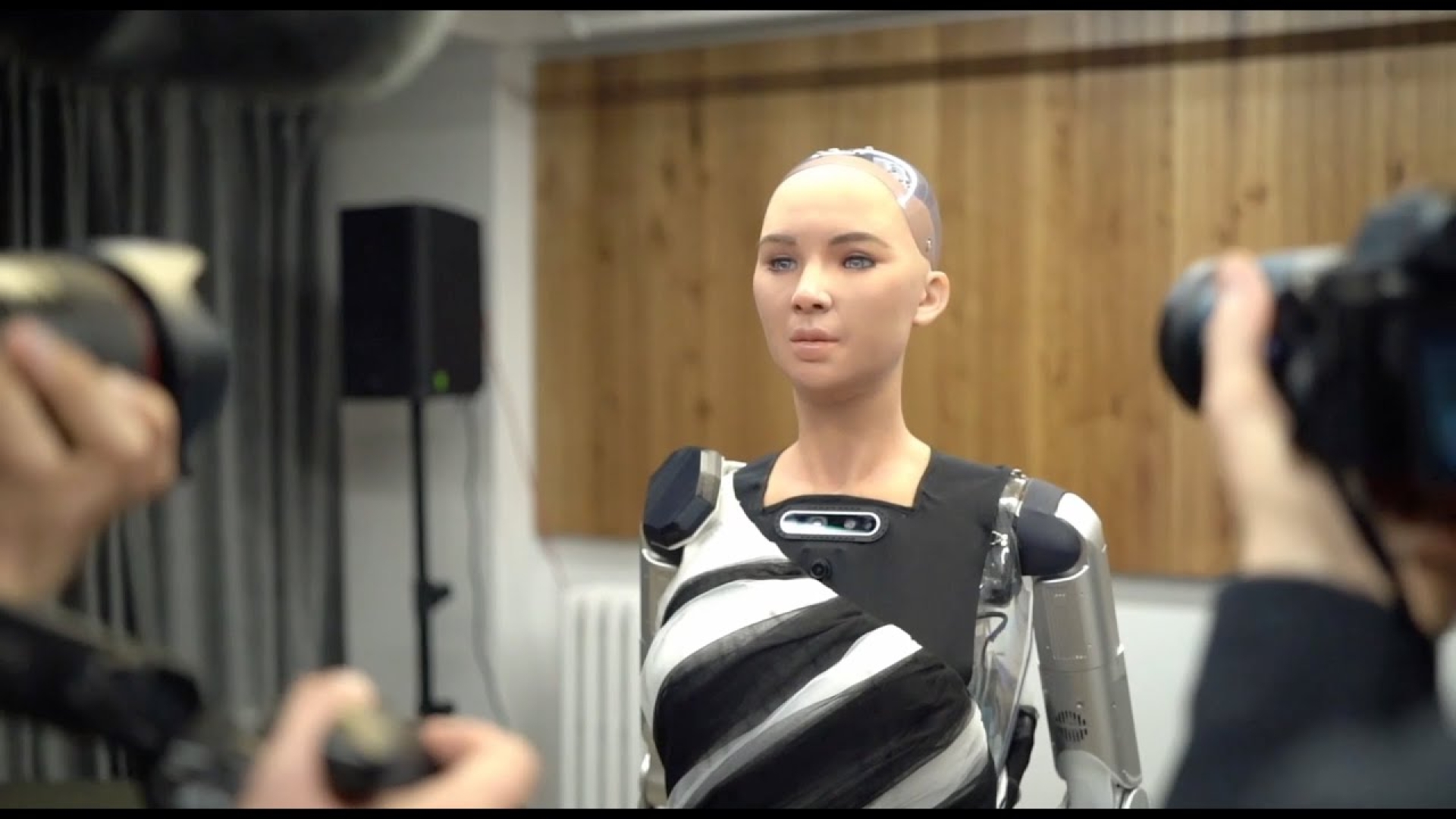 Milan Fashion Week: 'Boss' fusiona moda con robótica e inteligencia artificial