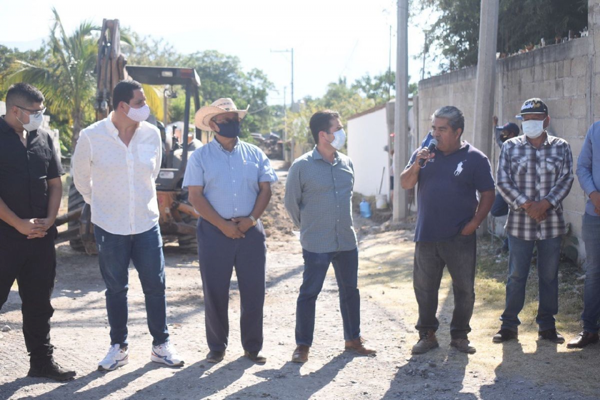 Inician obras de pavimentación en Tehuixtla