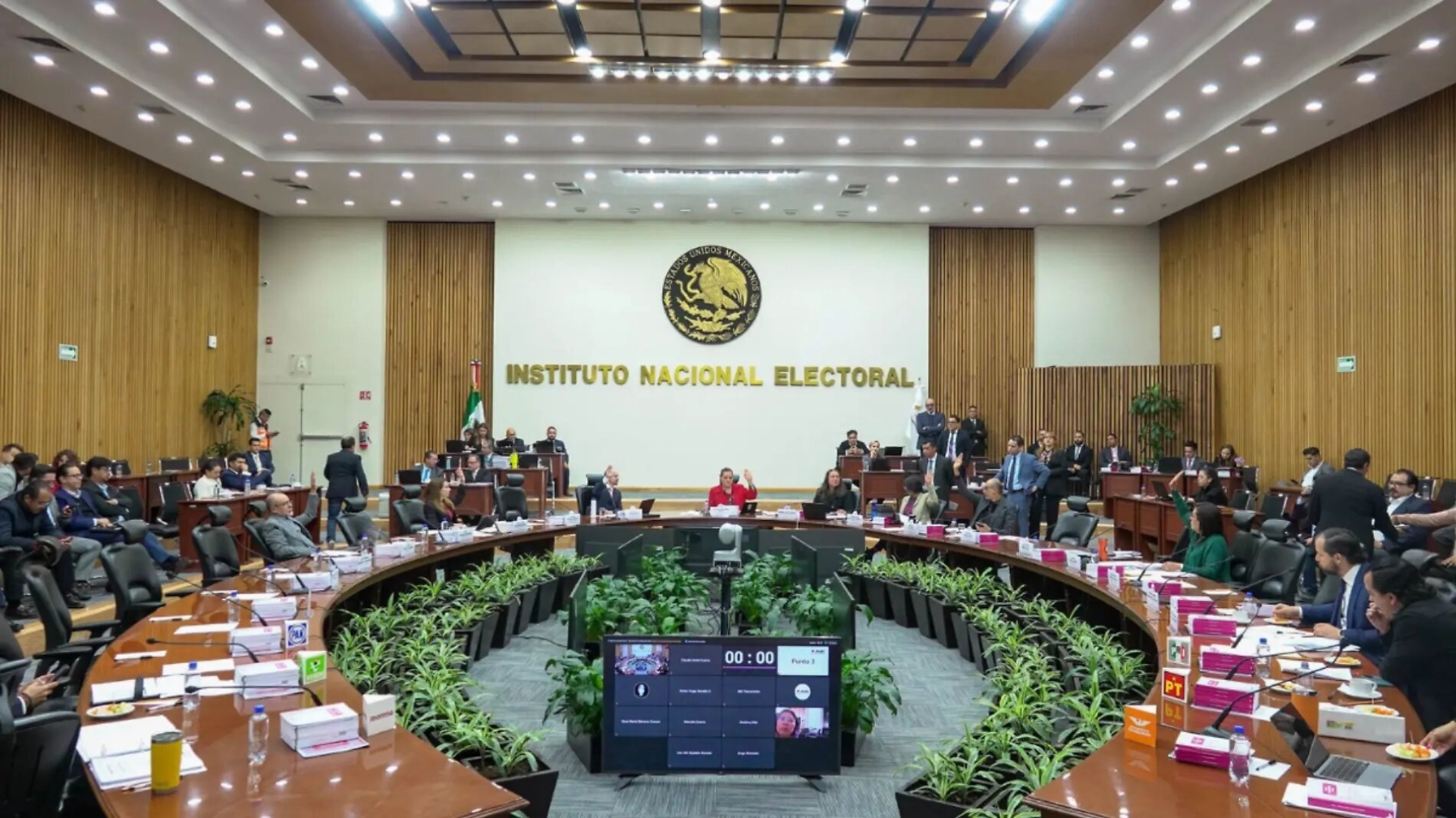 INE proyecta 57 millones para capacitación de funcionarios en la elección judicial