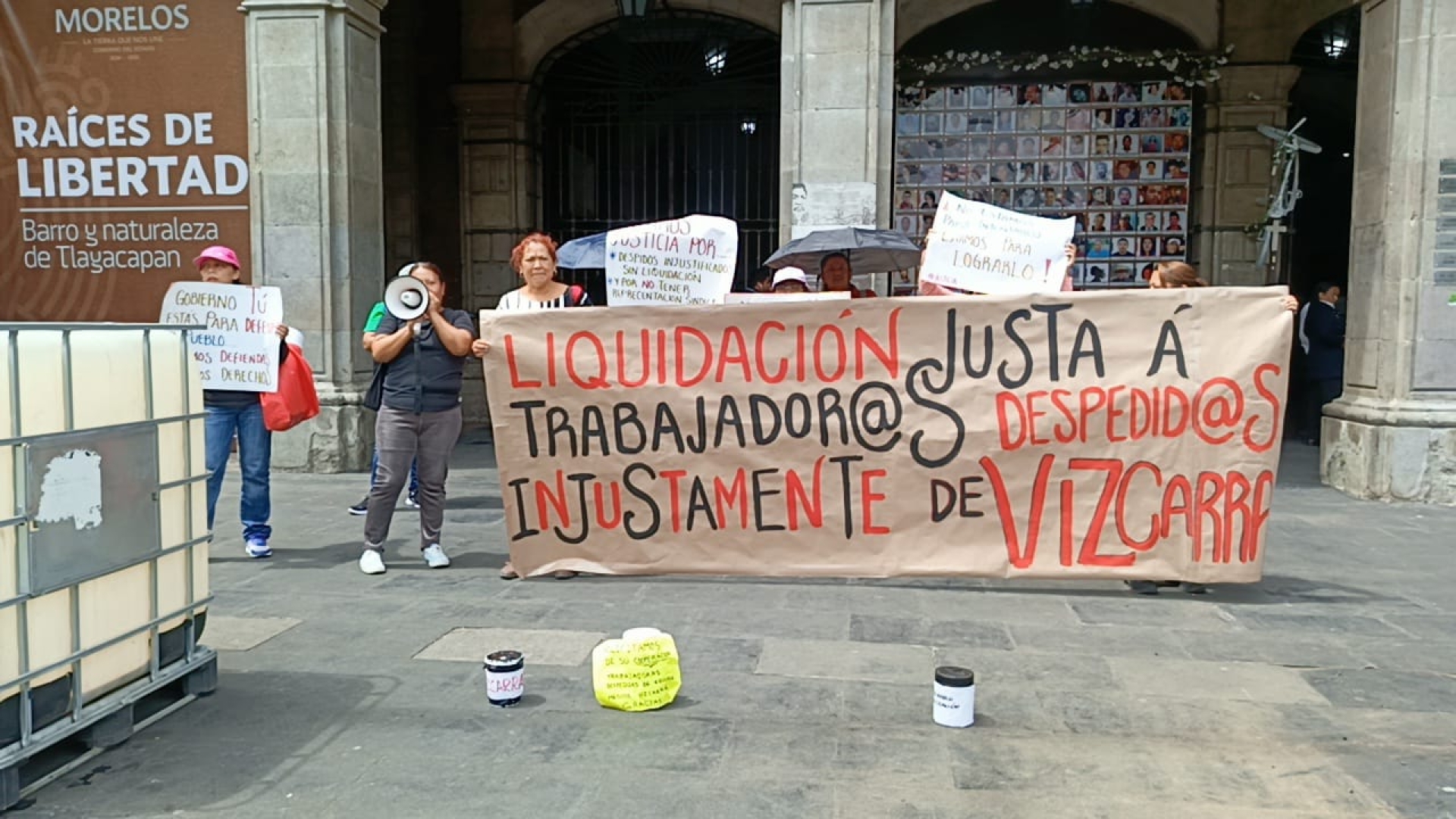 A más de dos meses de su despido, trabajadoras de Vizcarra protestan para pedir liquidación justa