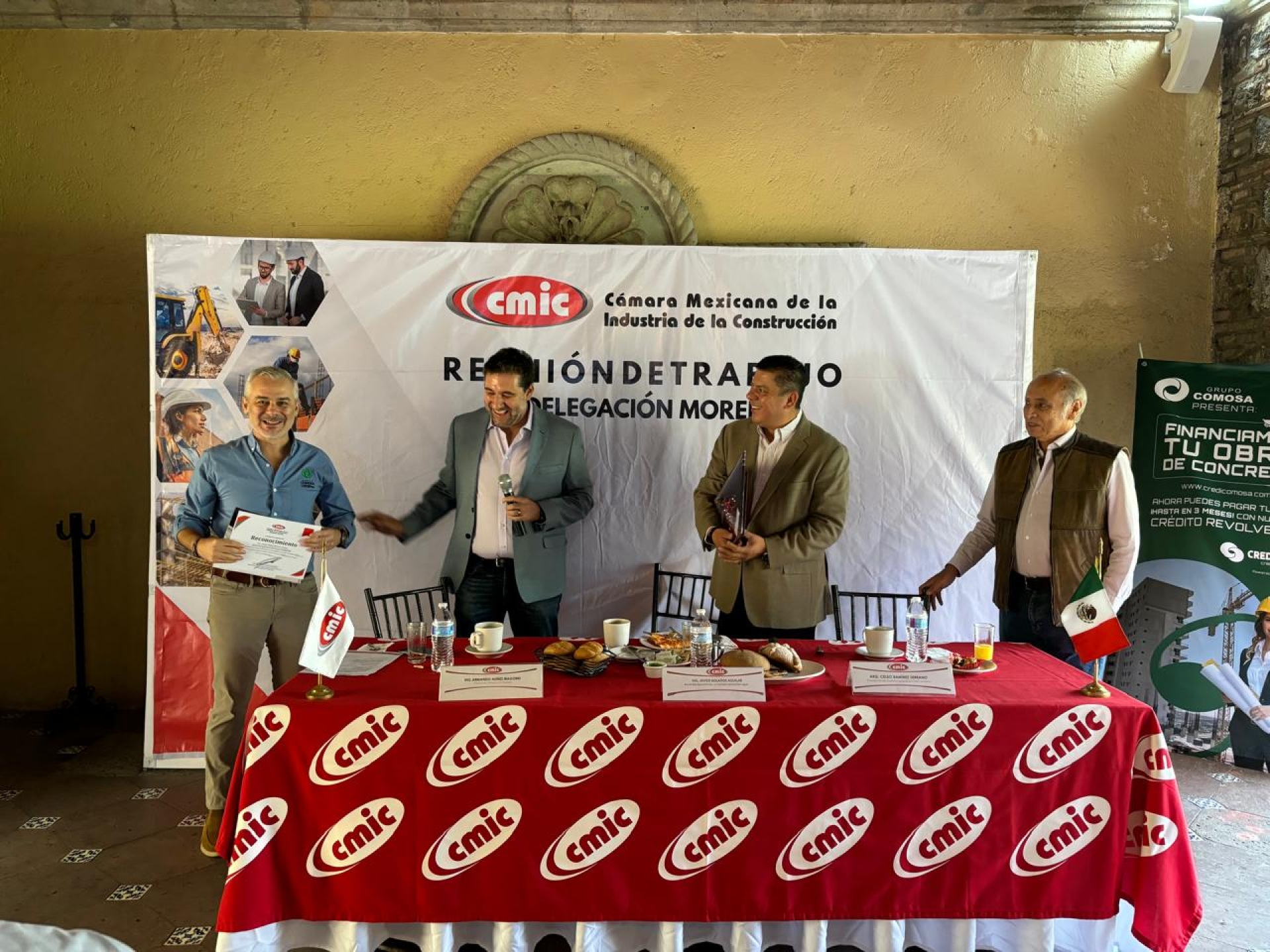 Presenta Ceagua 'Programa integral de recuperación y aprovechamiento del agua' a la CMIC