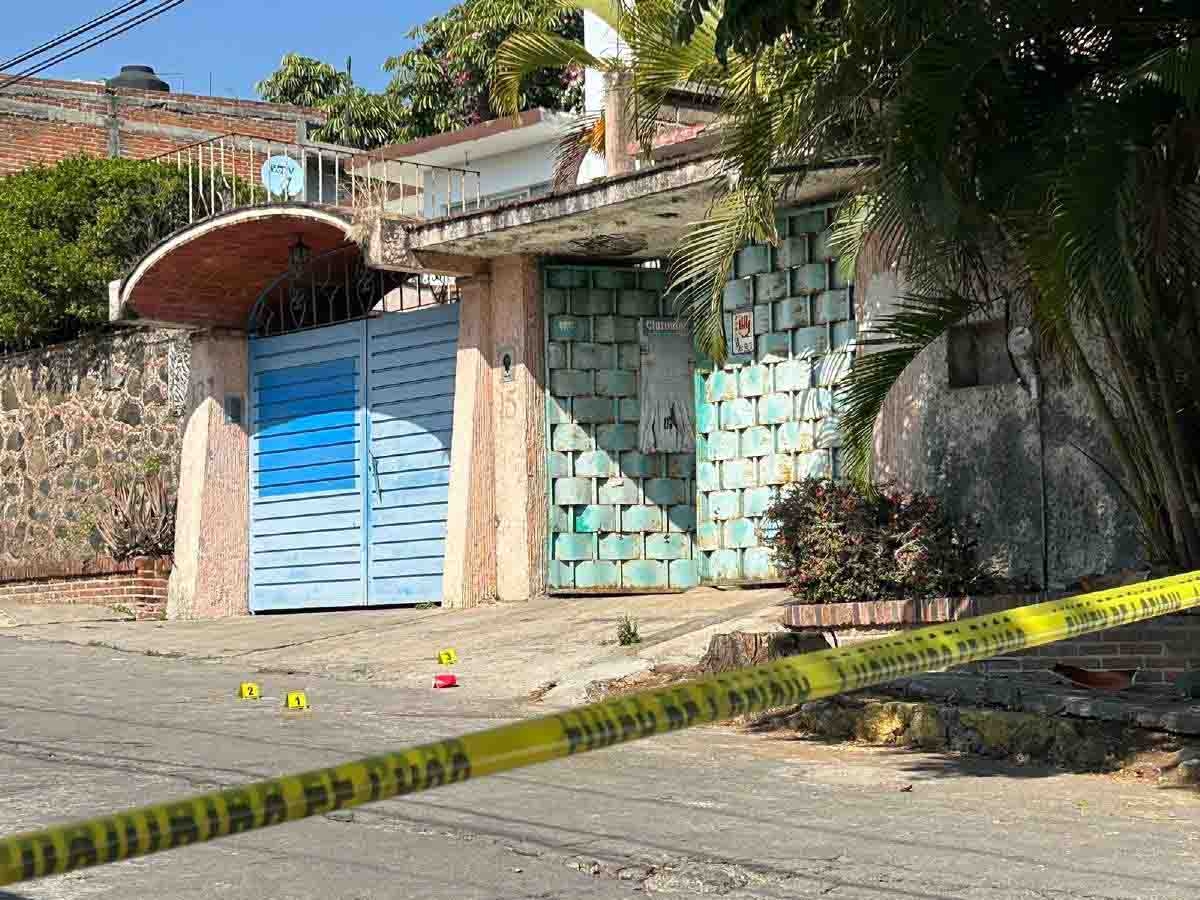 Fue asesinado mientras paseaba a sus perros