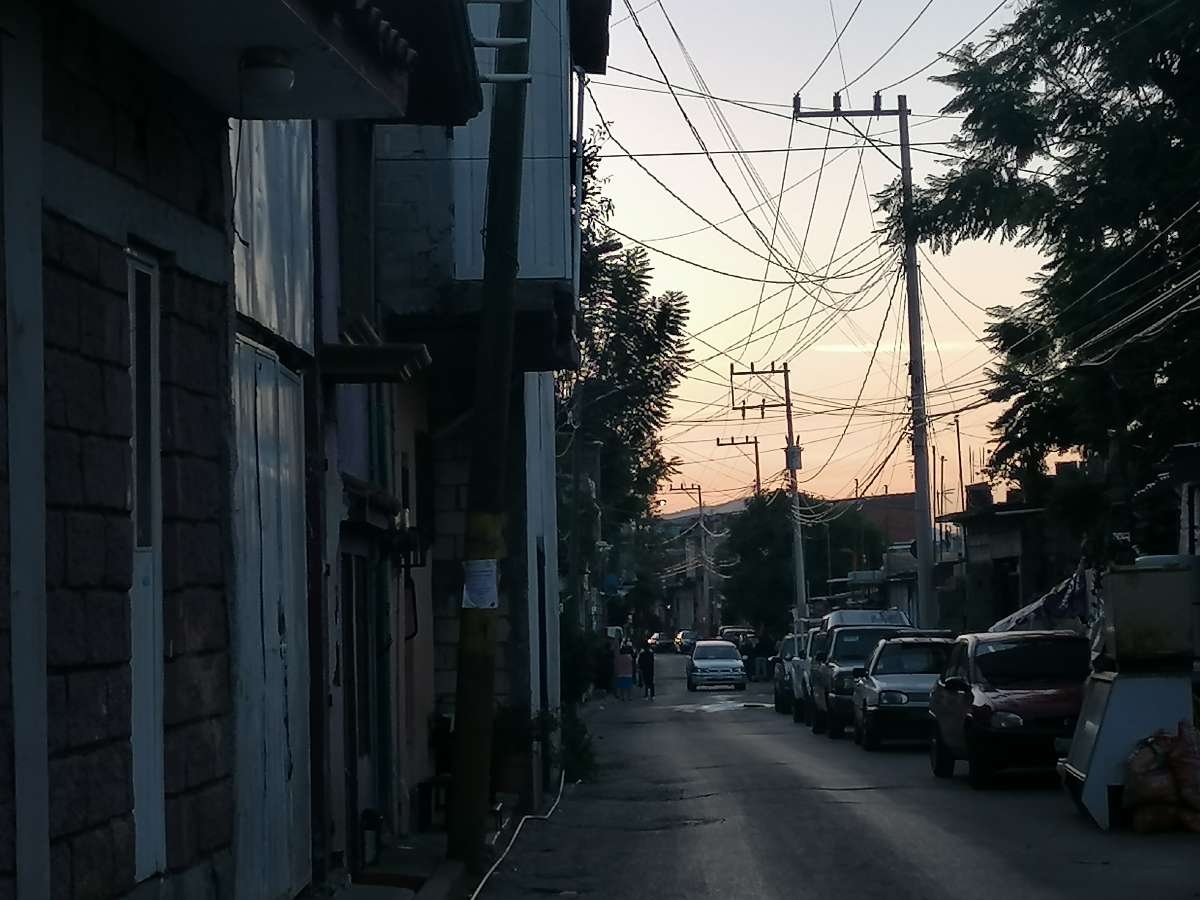 Lo mataron afuera de su casa