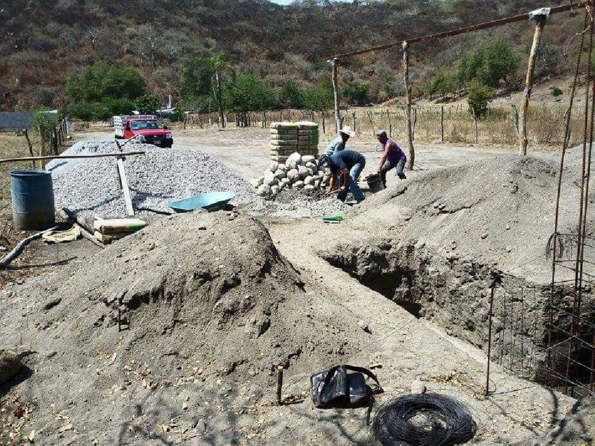 Piden feligreses de Coatetelco apoyo para reconstruir la capilla de San Martín Caballero