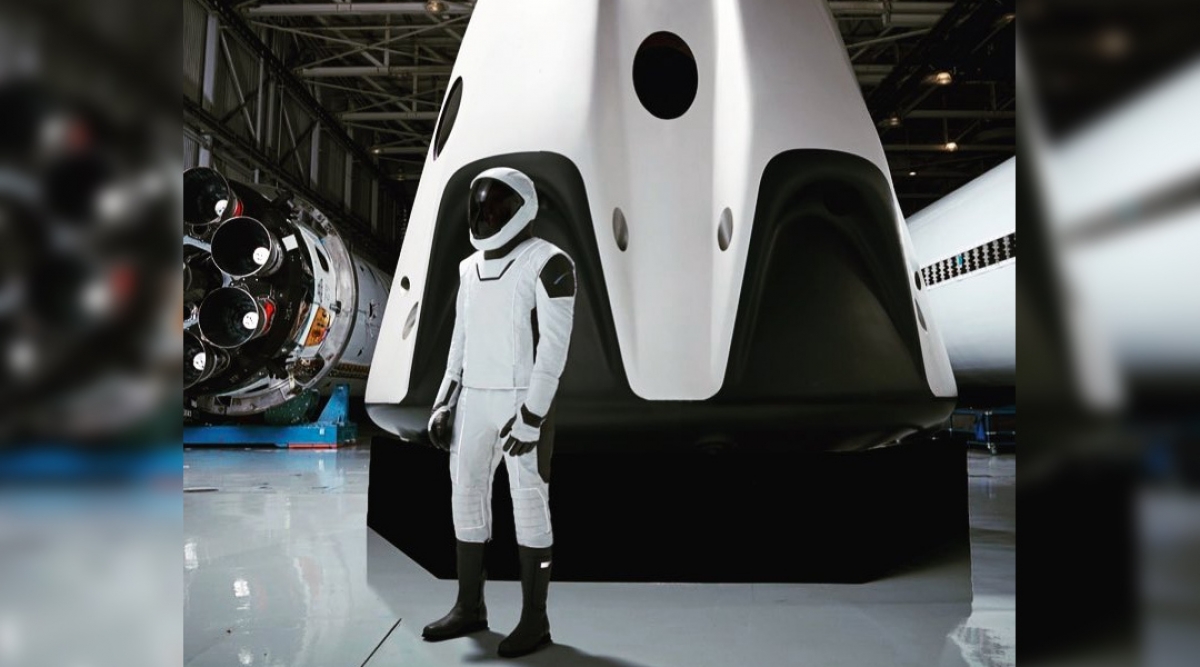 Elon Musk comparte una nueva imagen de los trajes espaciales SpaceX