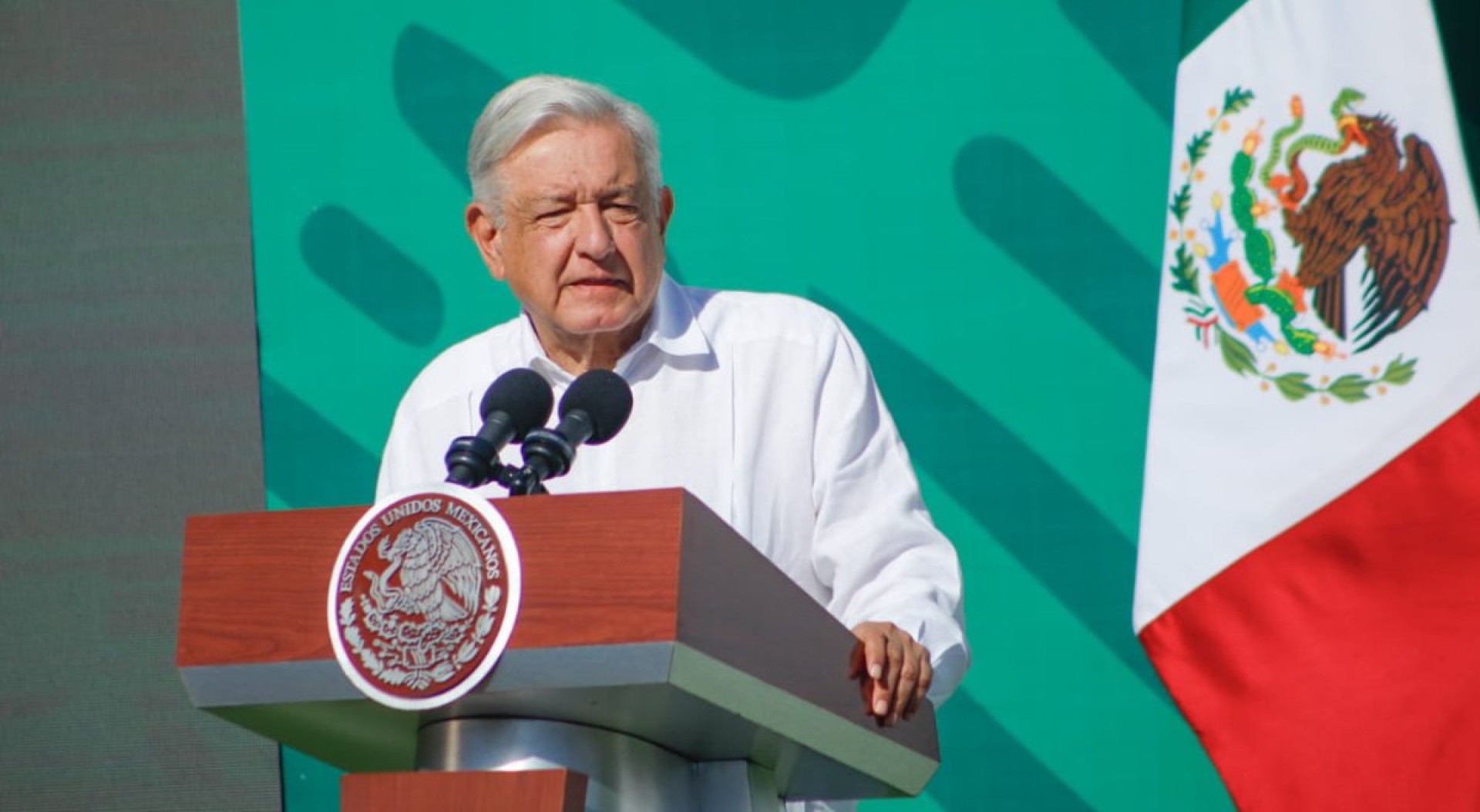 AMLO reacciona al primer debate presidencial: 'Estuvo muy bien'