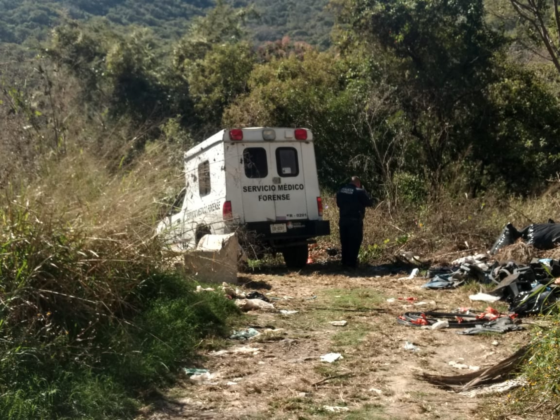Hallan dos cadáveres en un paraje de Jiutepec