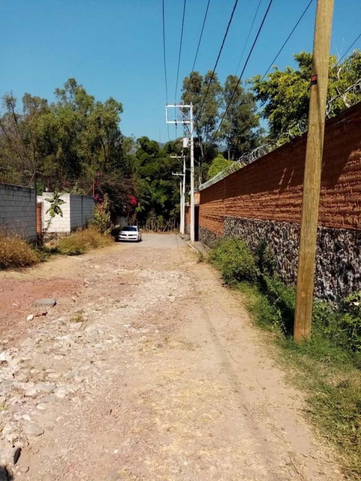 Hallan un cadáver en los separos de Tepoztlán