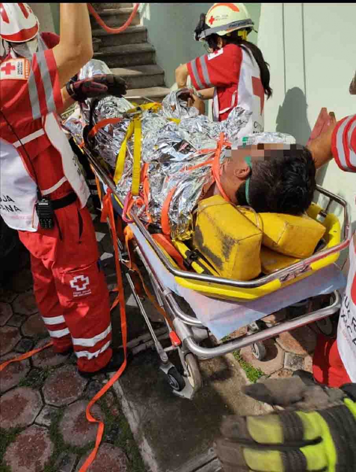 Se electrocutó en la azotea de su casa