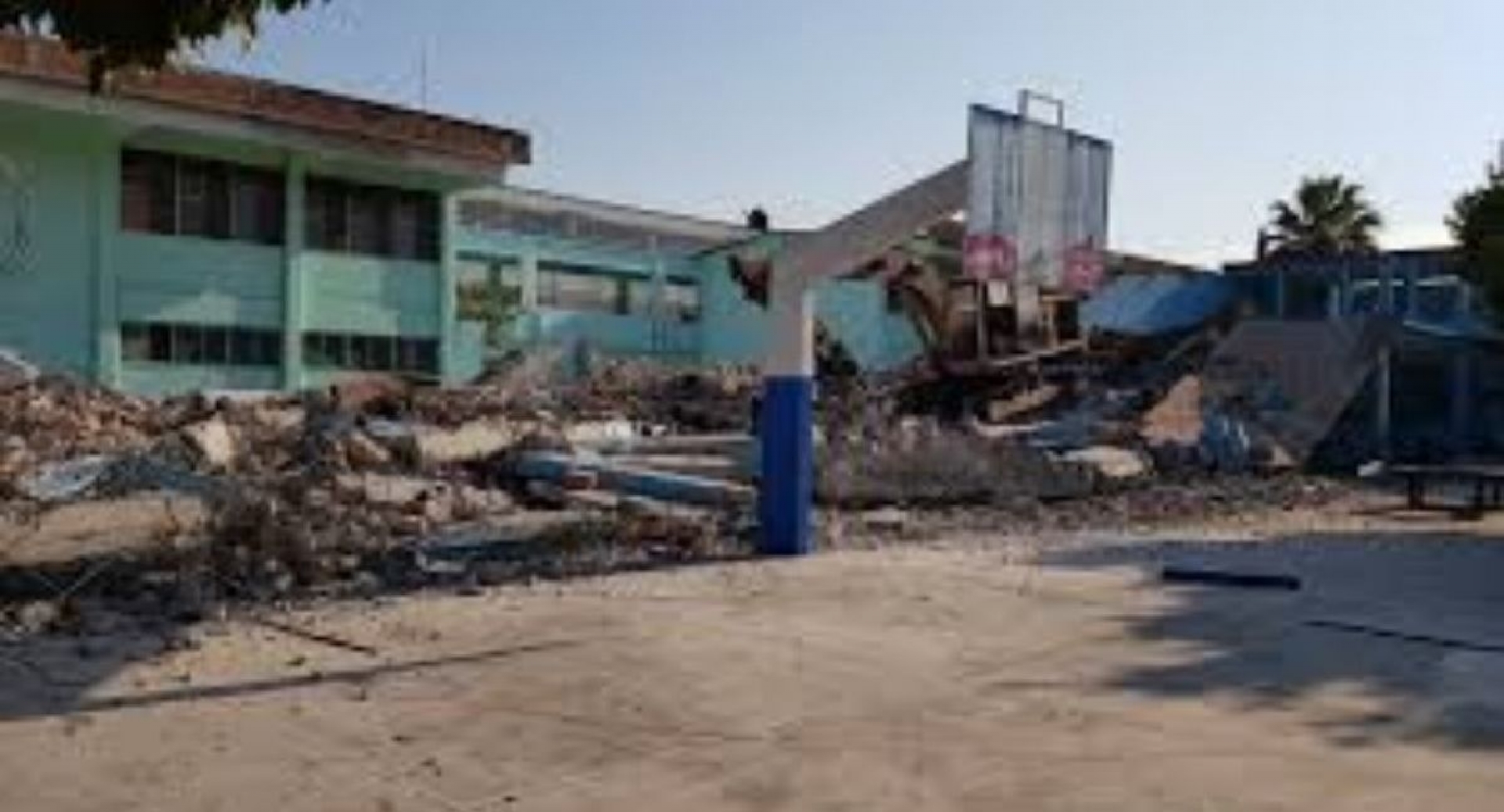 En pésimas condiciones reinician clases escuelas de la región oriente