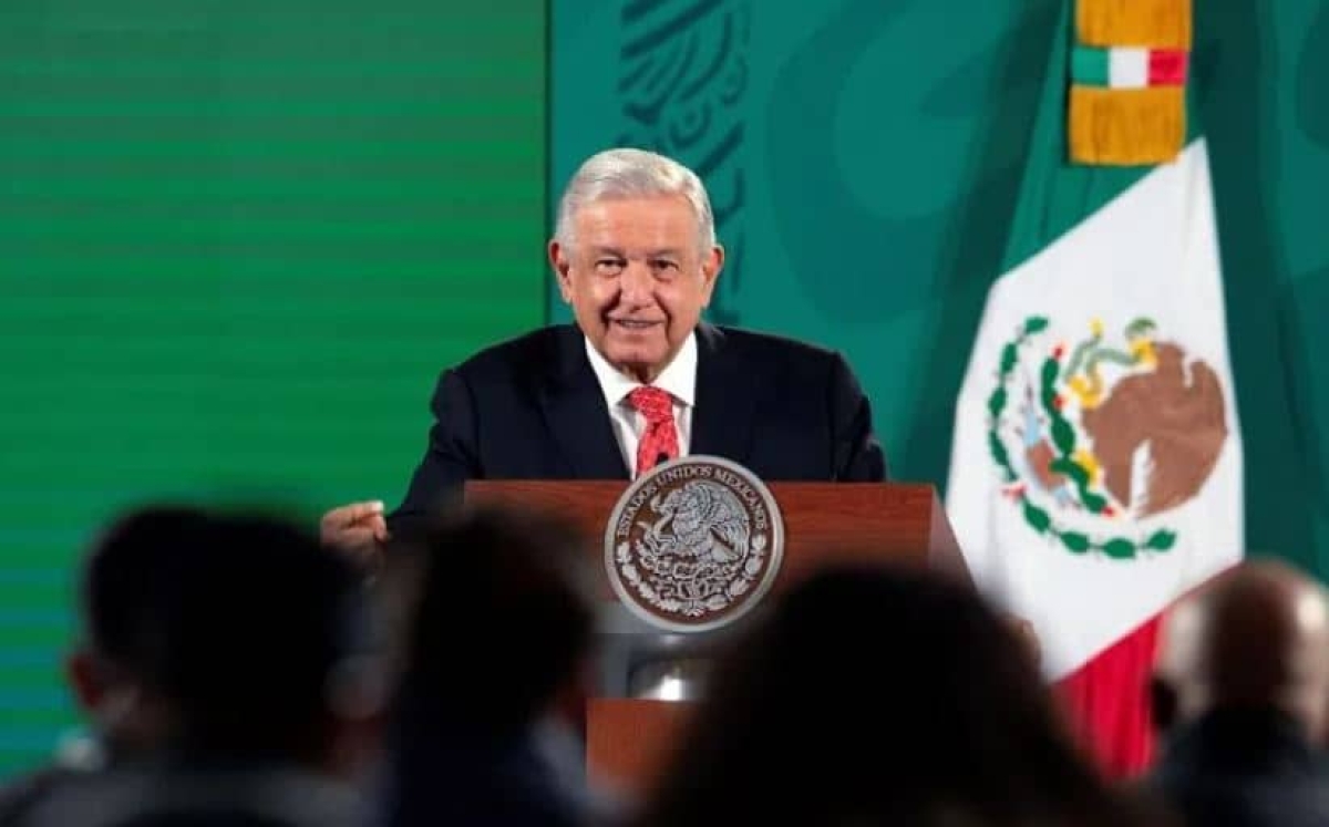AMLO descarta cambios en su gabinete para segunda mitad de mandato