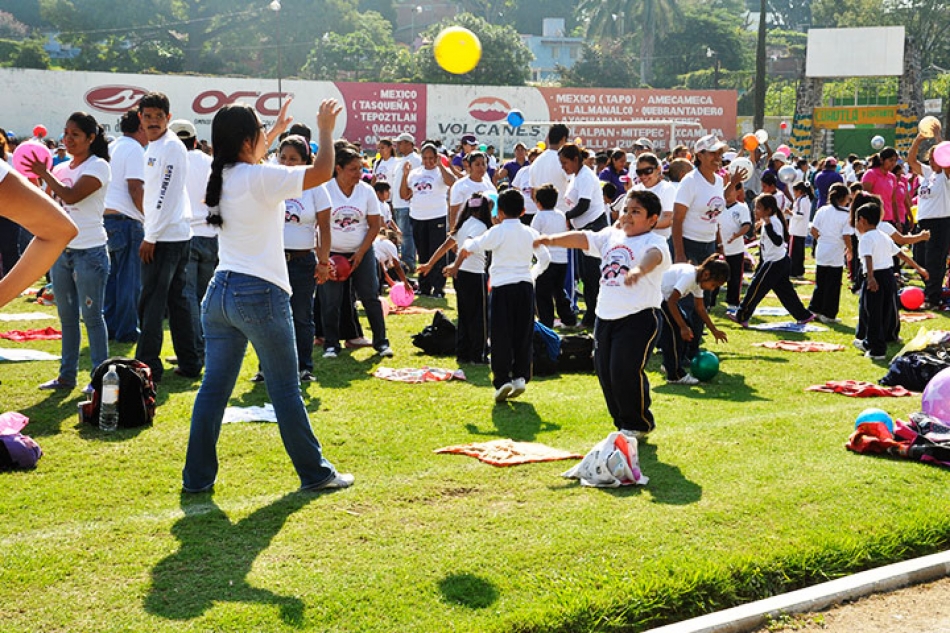 Casi el 60% de niños ven televisión más de dos horas al día