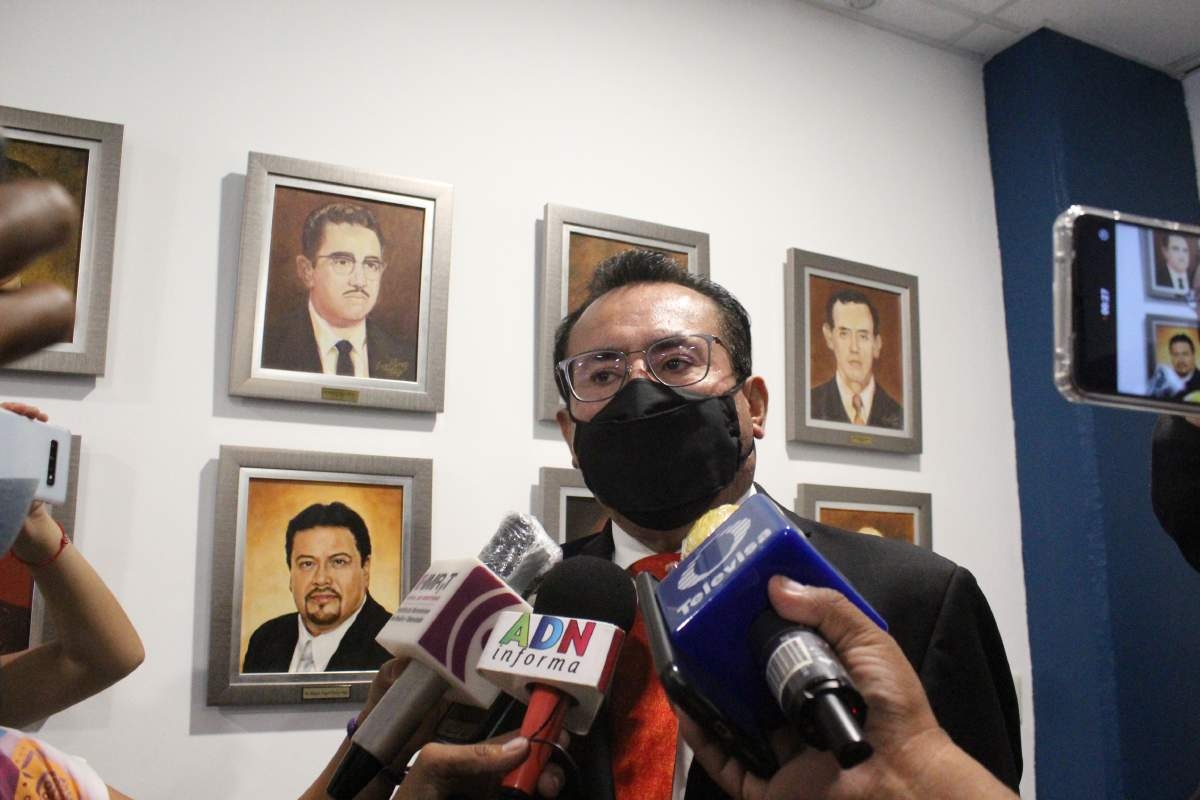 Llaman a Juan Salazar a “ponerse a trabajar”