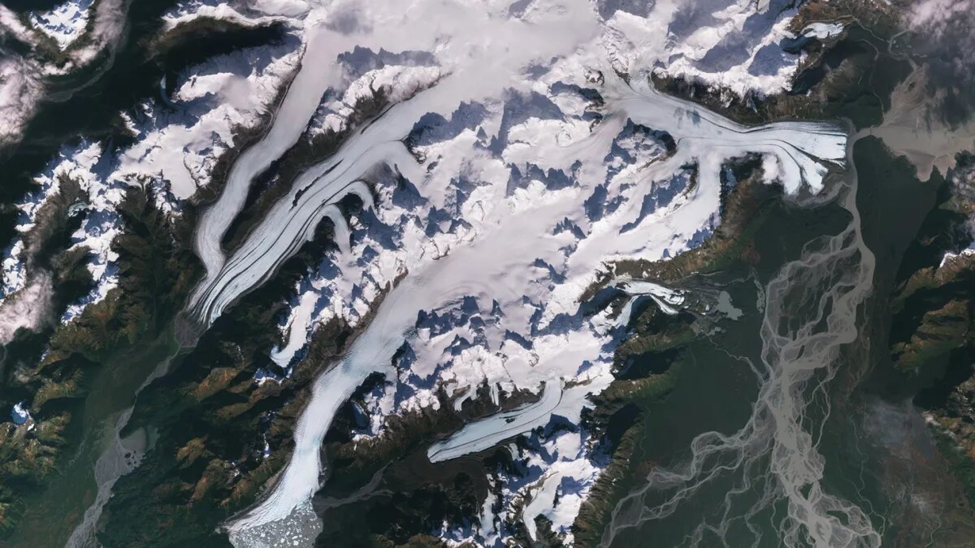Deshielo glaciar acelera el aumento del nivel del mar y la pérdida de agua dulce
