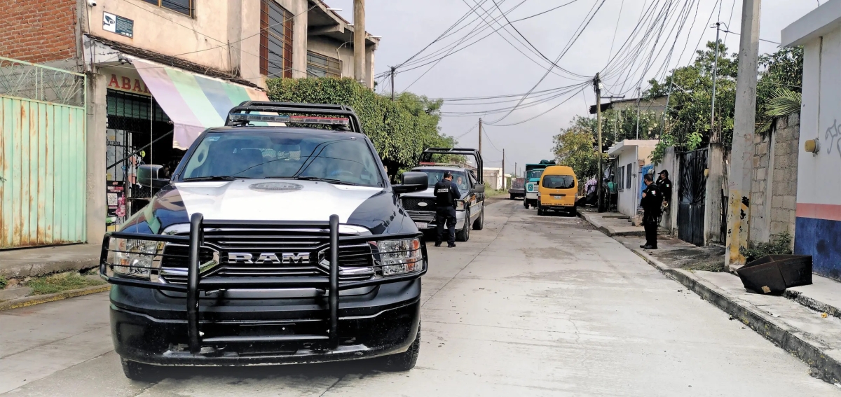 Dejan cuerpo encobijado en Tlaquiltenango