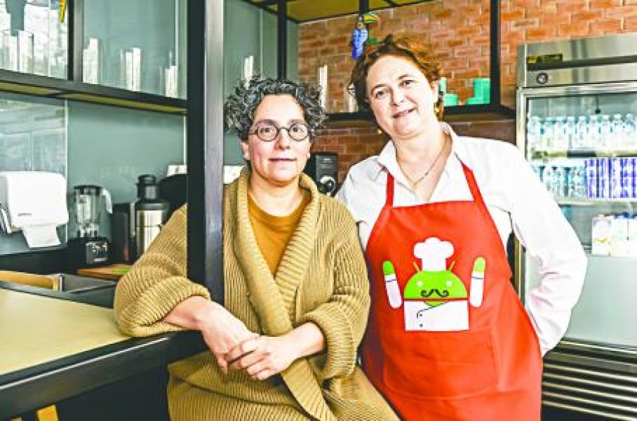 De la cocina a YouTube: convierten recetas en negocio
