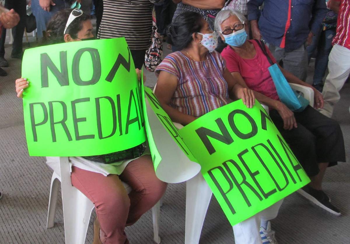 Ayudante de Tehuixtla insiste en que no se pague el predial