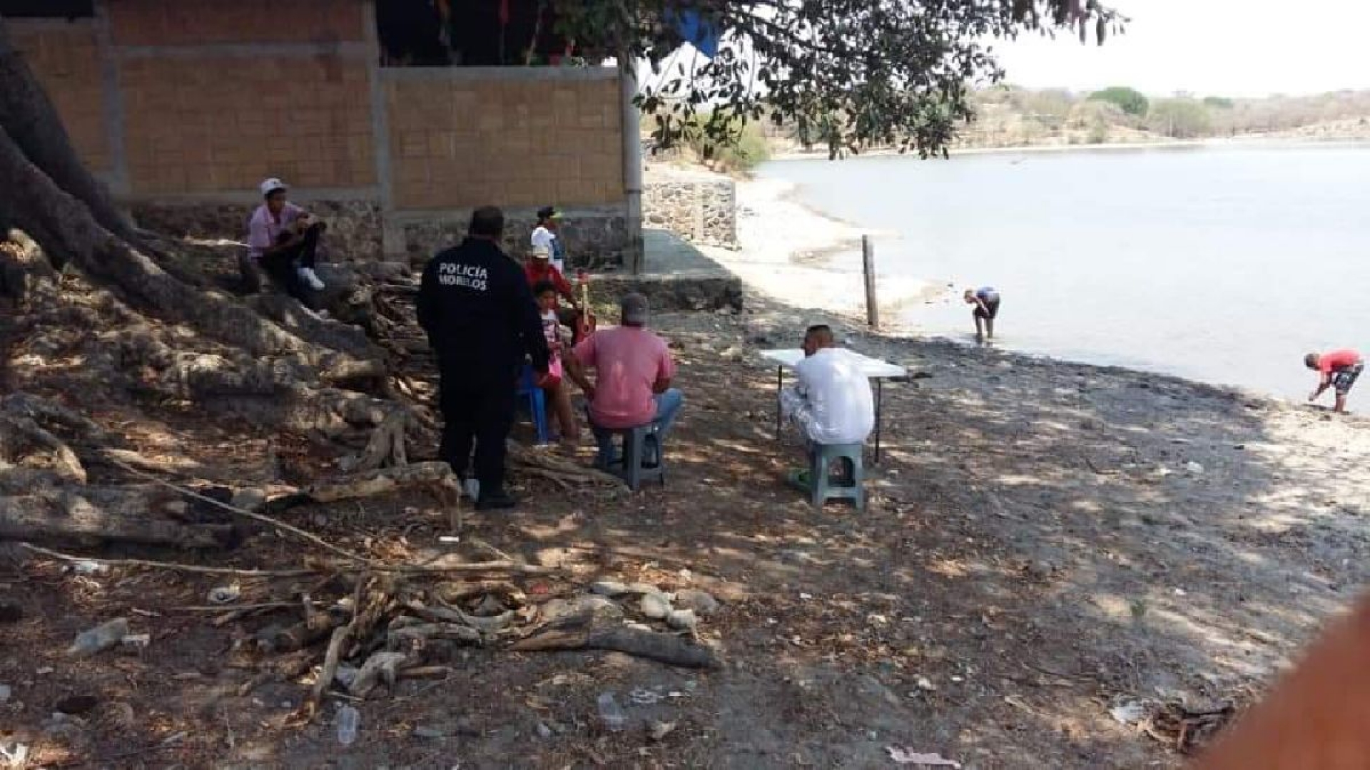 Retiran a bañistas en Miacatlán y Tetecala