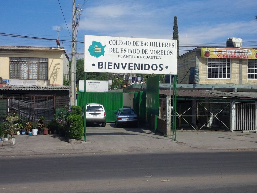 Denuncian estudiantes corrupción y acoso en el Cobaem de Cuautla