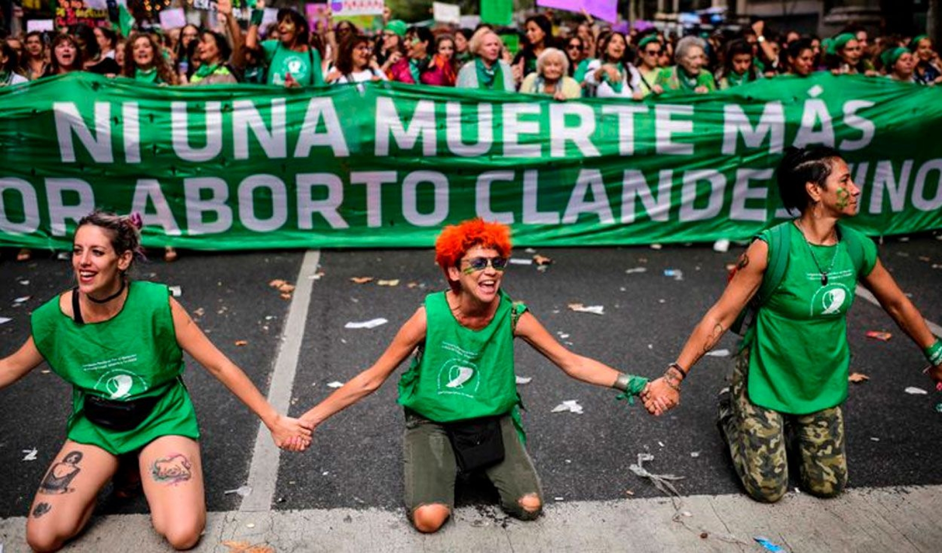 ¡Ya es ley! Senado aprueba legalización del aborto en Argentina