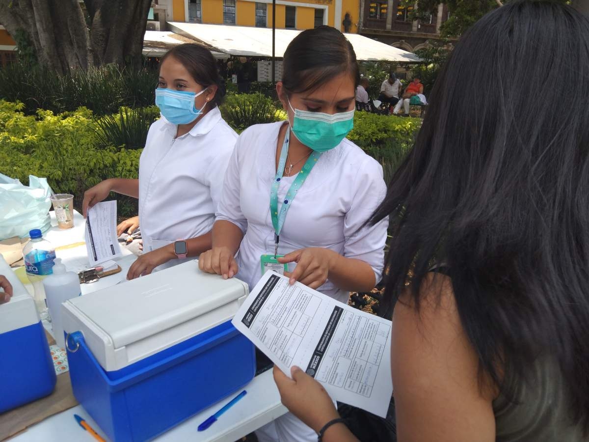 Hacen llamado a vacunar a menores de 12 a 14 años