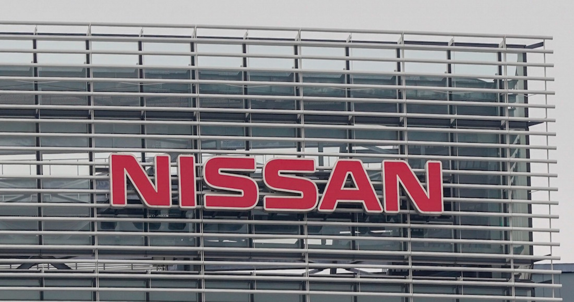 Autoridades de Japón prolongan la detención del ex presidente de Nissan acusado de corrupción