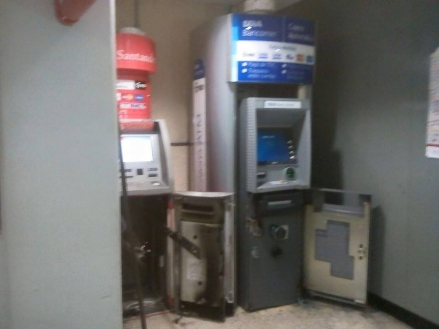 Policías acusados de robo aprobaron los exámenes de control y confianza