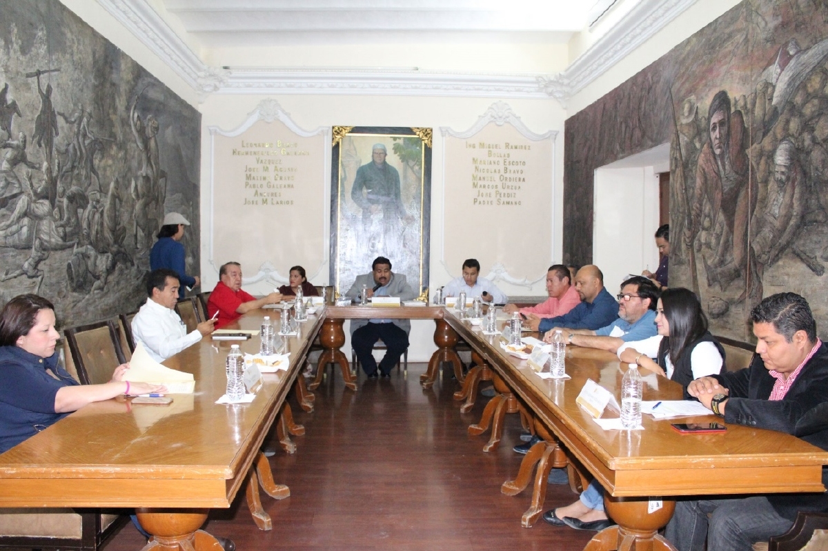 Entrega alcalde Cuautla su primer informe de gobierno al Cabildo