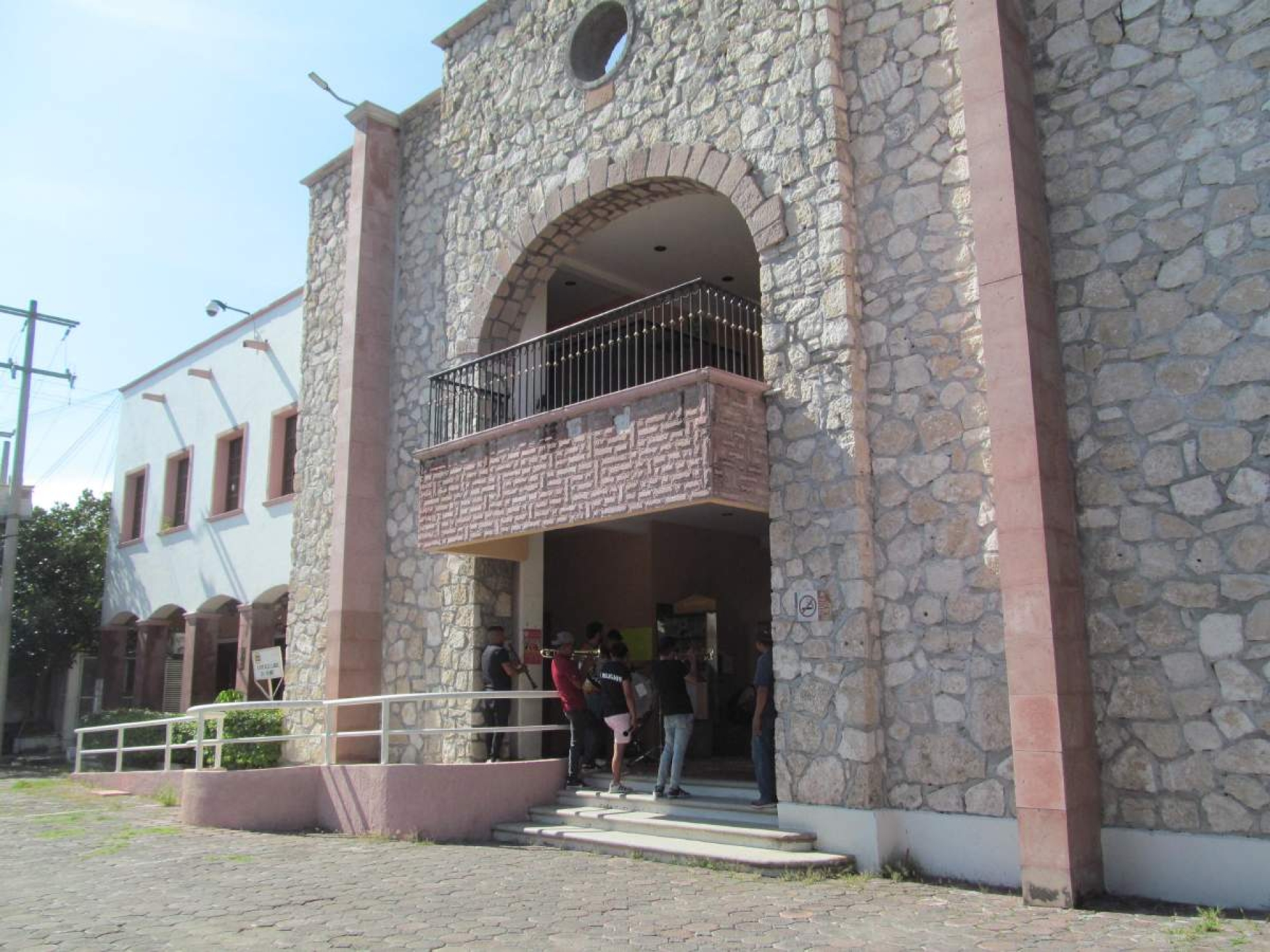 Dejará alcalde de Tlaquiltenango deuda millonaria