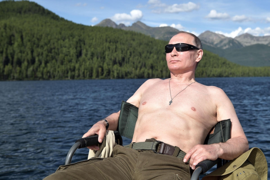 VIDEO: Así se "despeja" Vladimir Putin