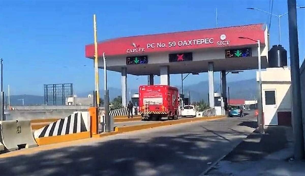 En operación, caseta de Oaxtepec de la autopista La Pera-Cuautla