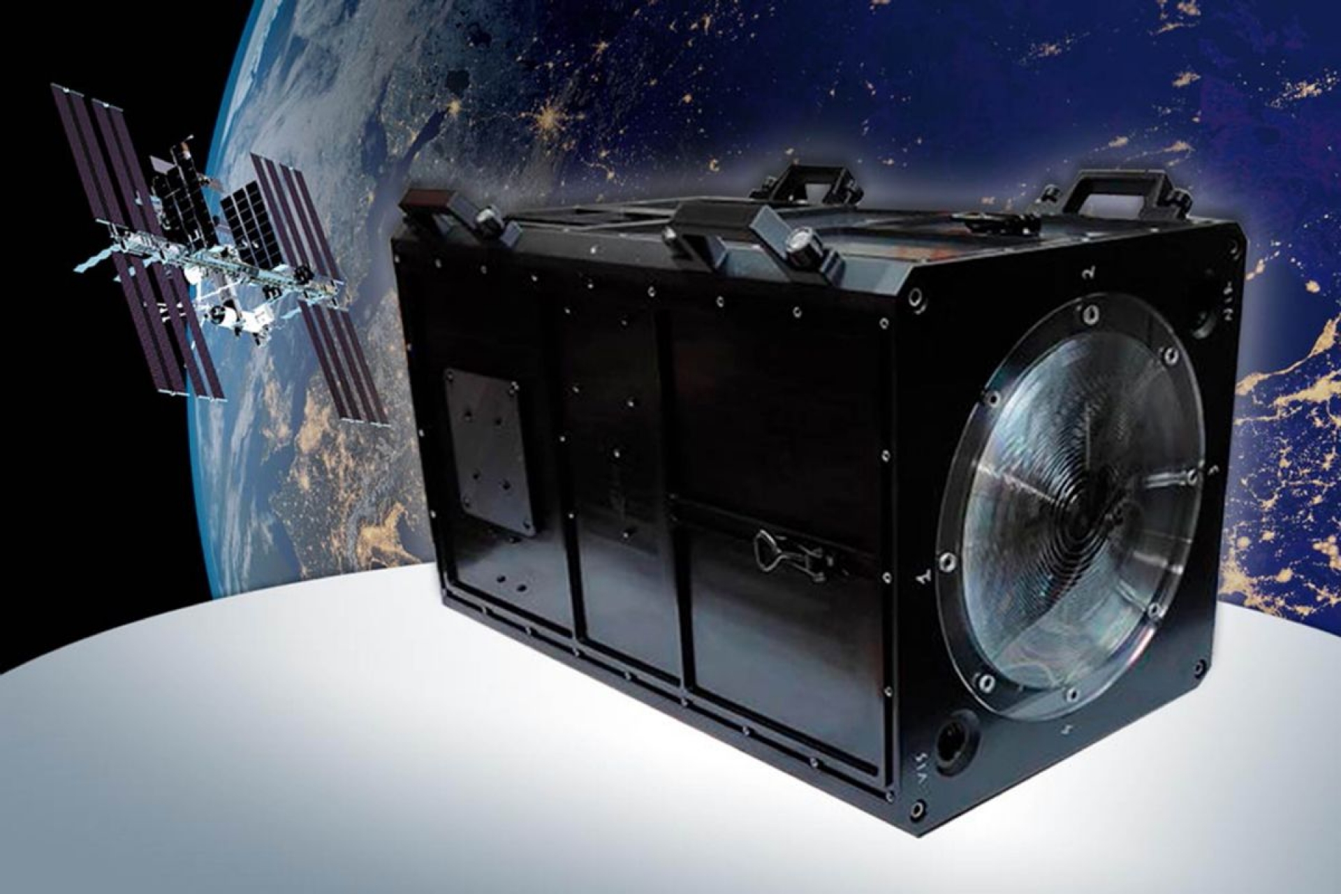 Participa la UNAM en creación y lanzamiento de MINI-EUSO, instrumento de observación atmosférica
