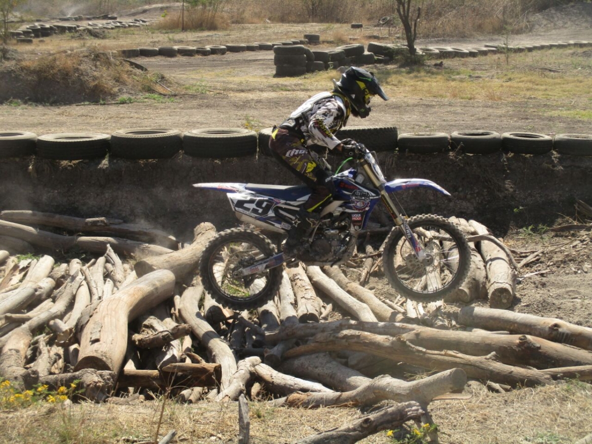 Rugen motores en Tequesquitengo