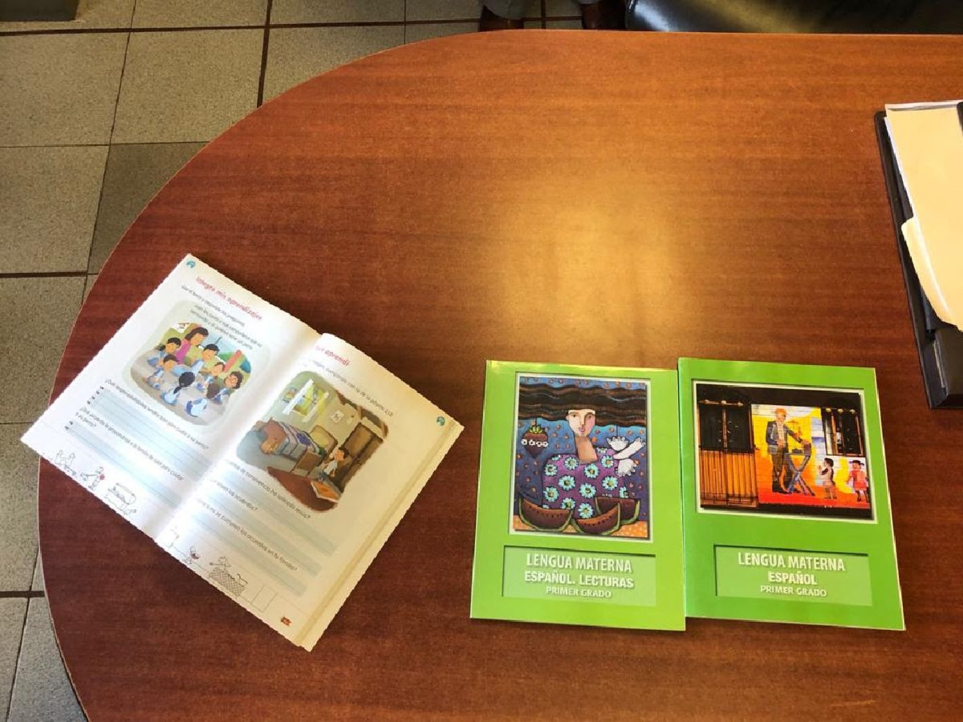 Avanza cobertura de libros de texto gratuitos