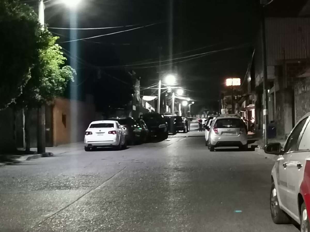 Fallece motociclista mientras echaba “carreritas”