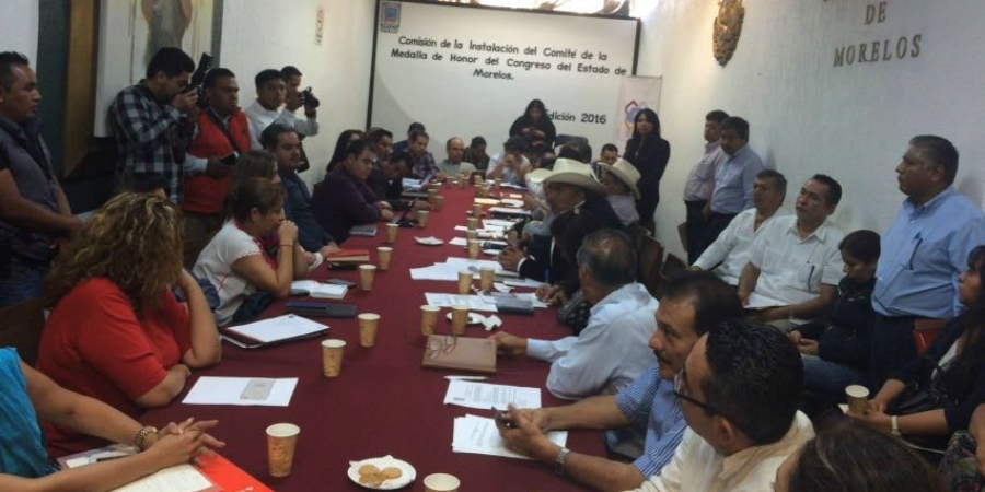 Alcaldes urgen a diputados rescate financiero