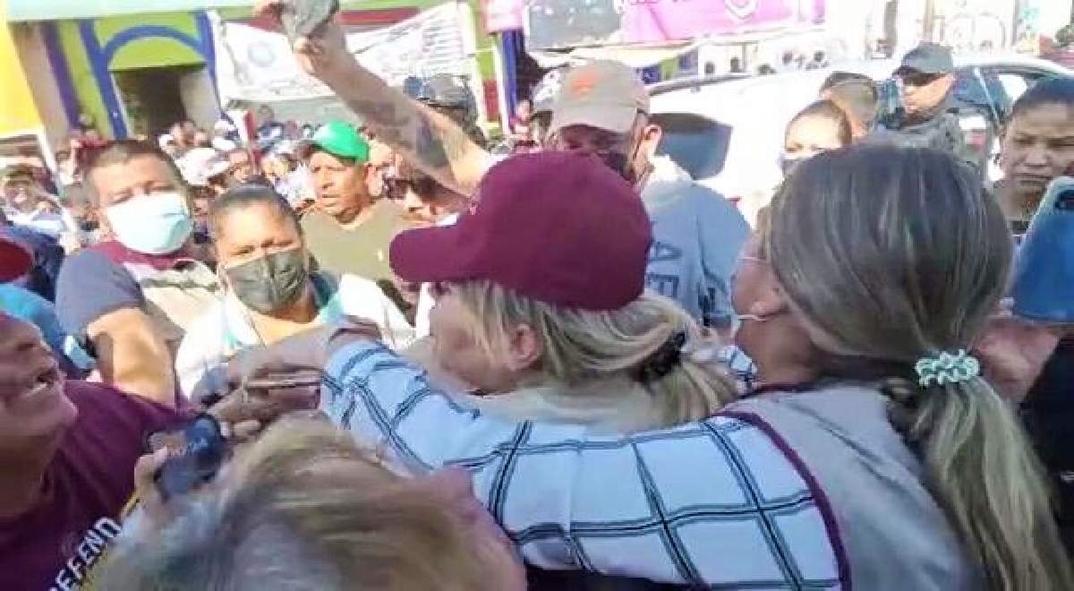 Arma zafarrancho titular del DIF de Cuautla en mercado Galeana