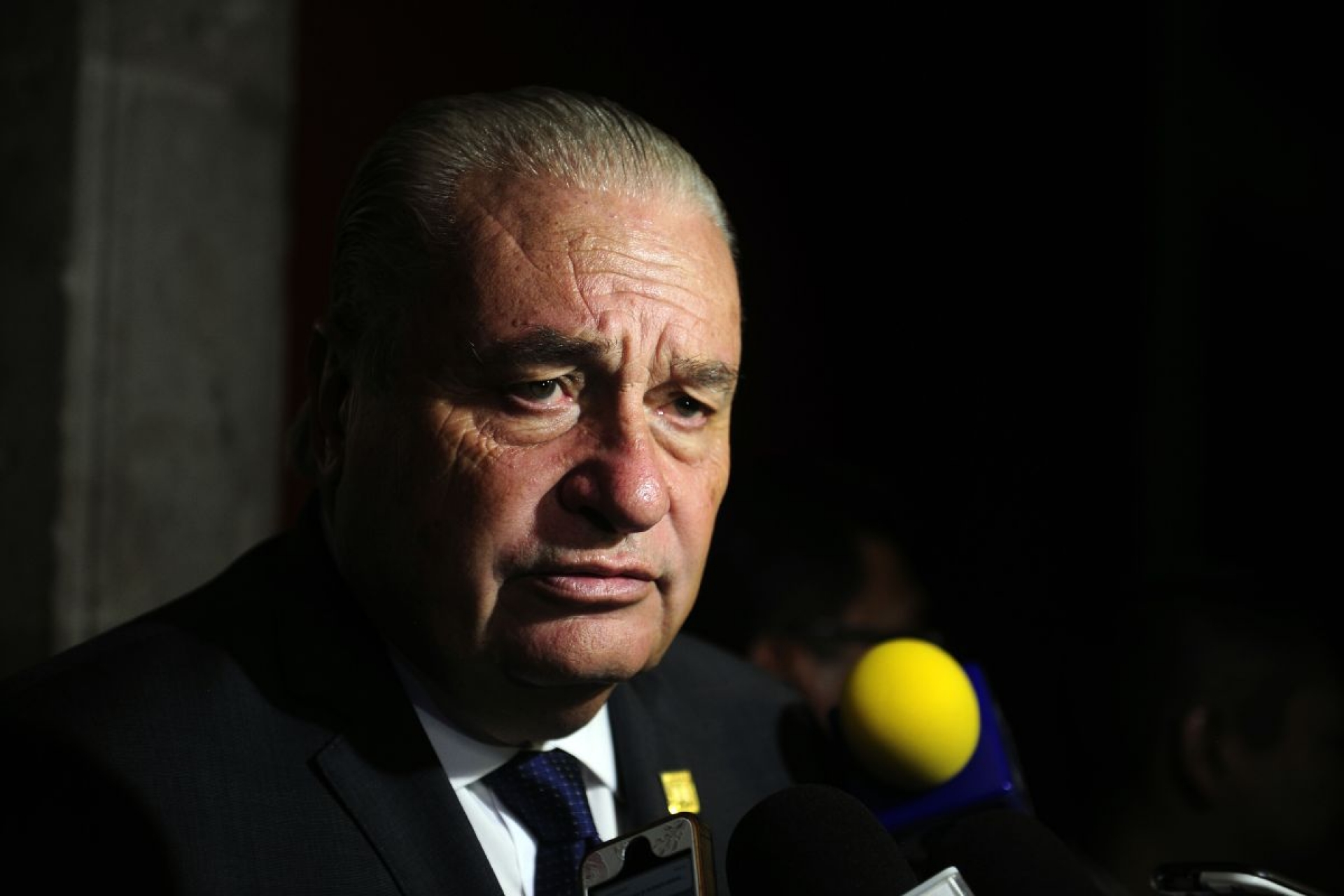 Celebra Sanz aprobación de primeras leyes sobre seguridad