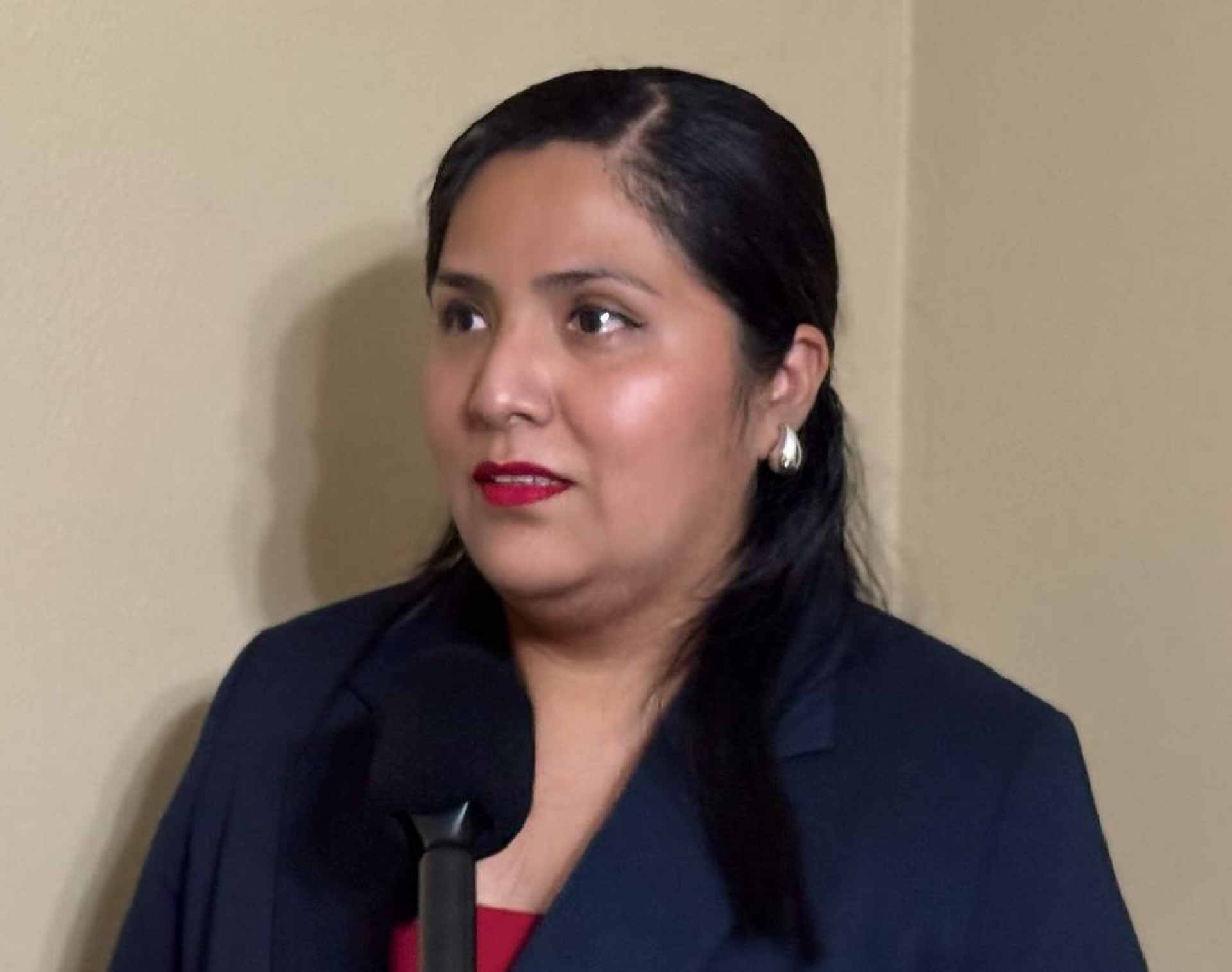 Precariedad laboral afecta más a las mujeres: especialista