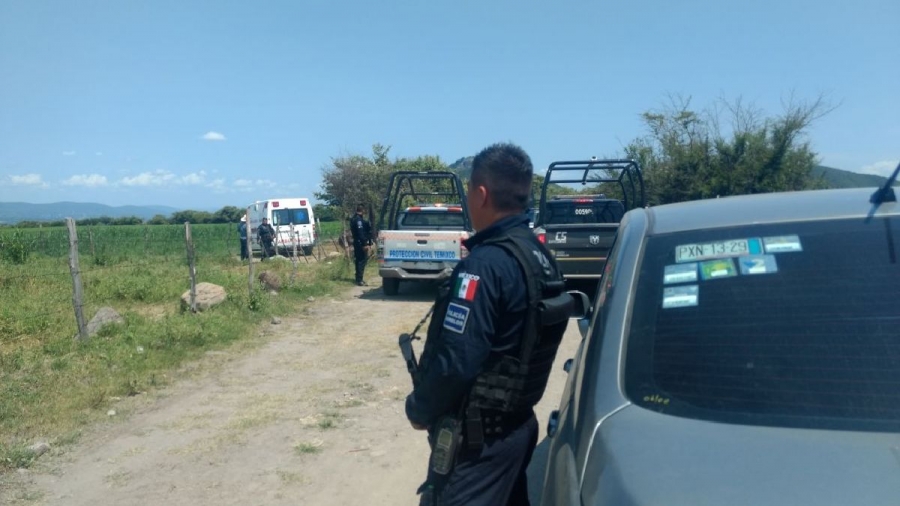 Hallan un cadáver amordazado en Tetlama